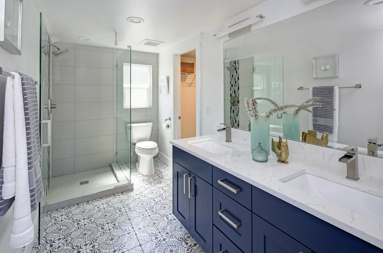 Remodelled bathroom by BN Builders