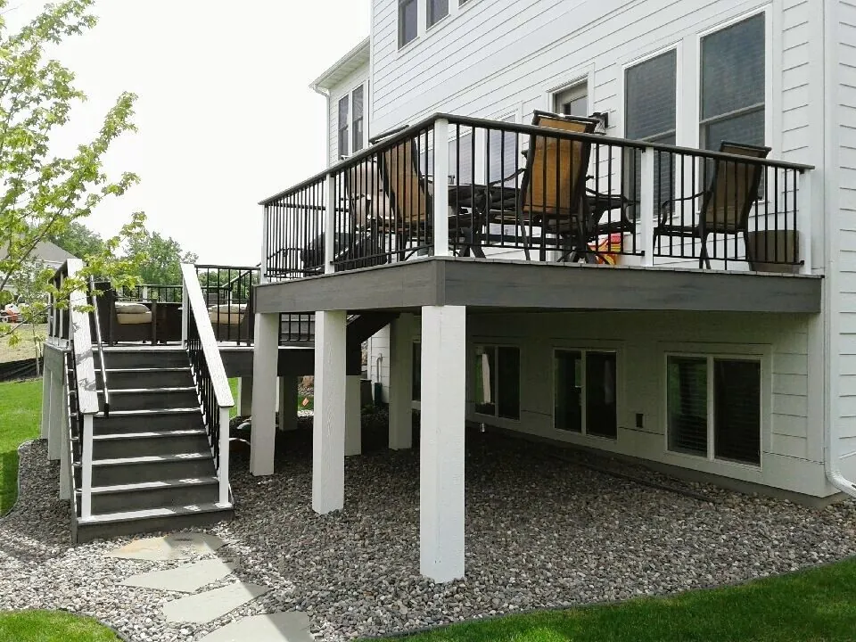 Trex transcends aluminum railing after medina MN by BN Builders